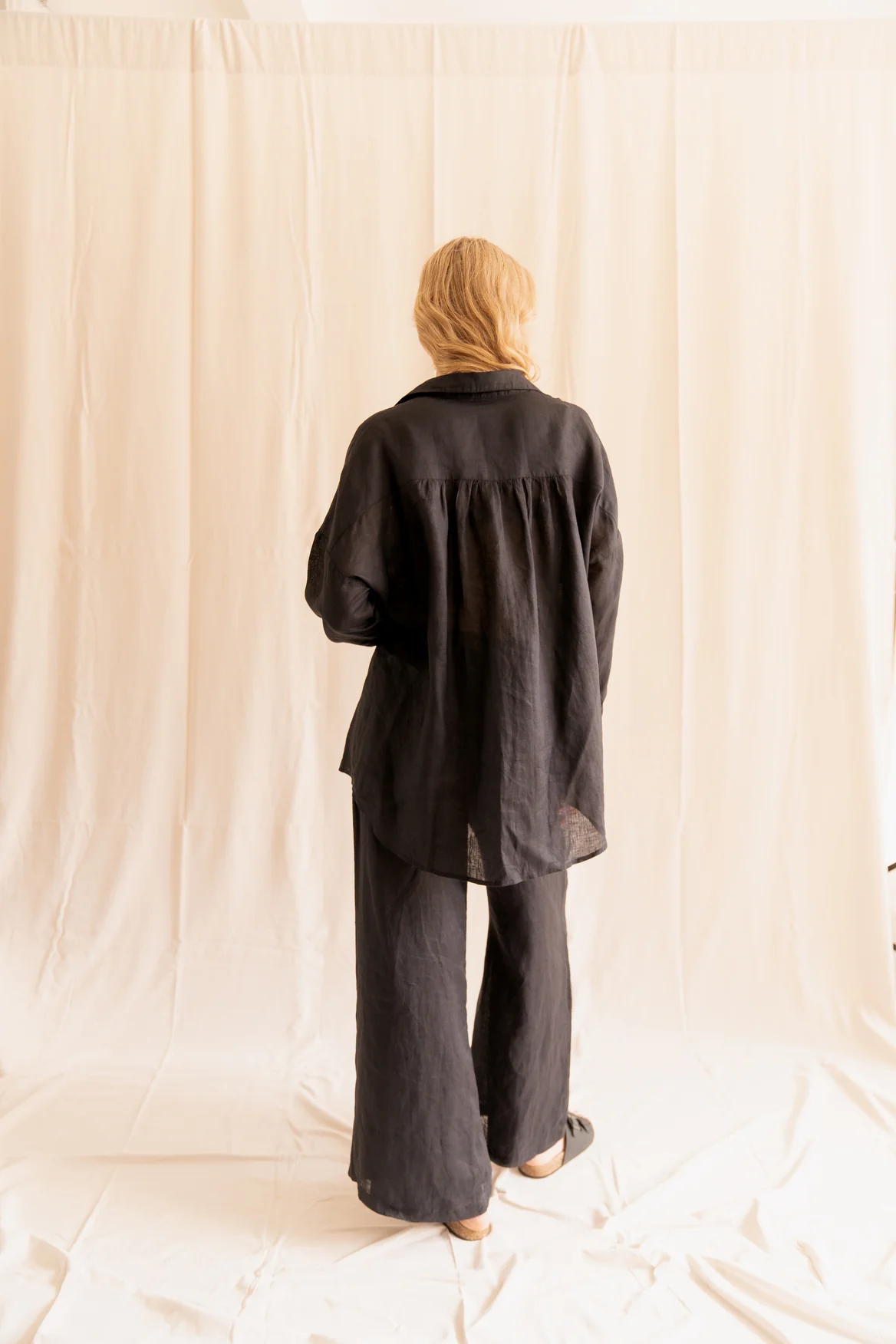 Noa Relaxed Oversized Linen Shirt - Image 4